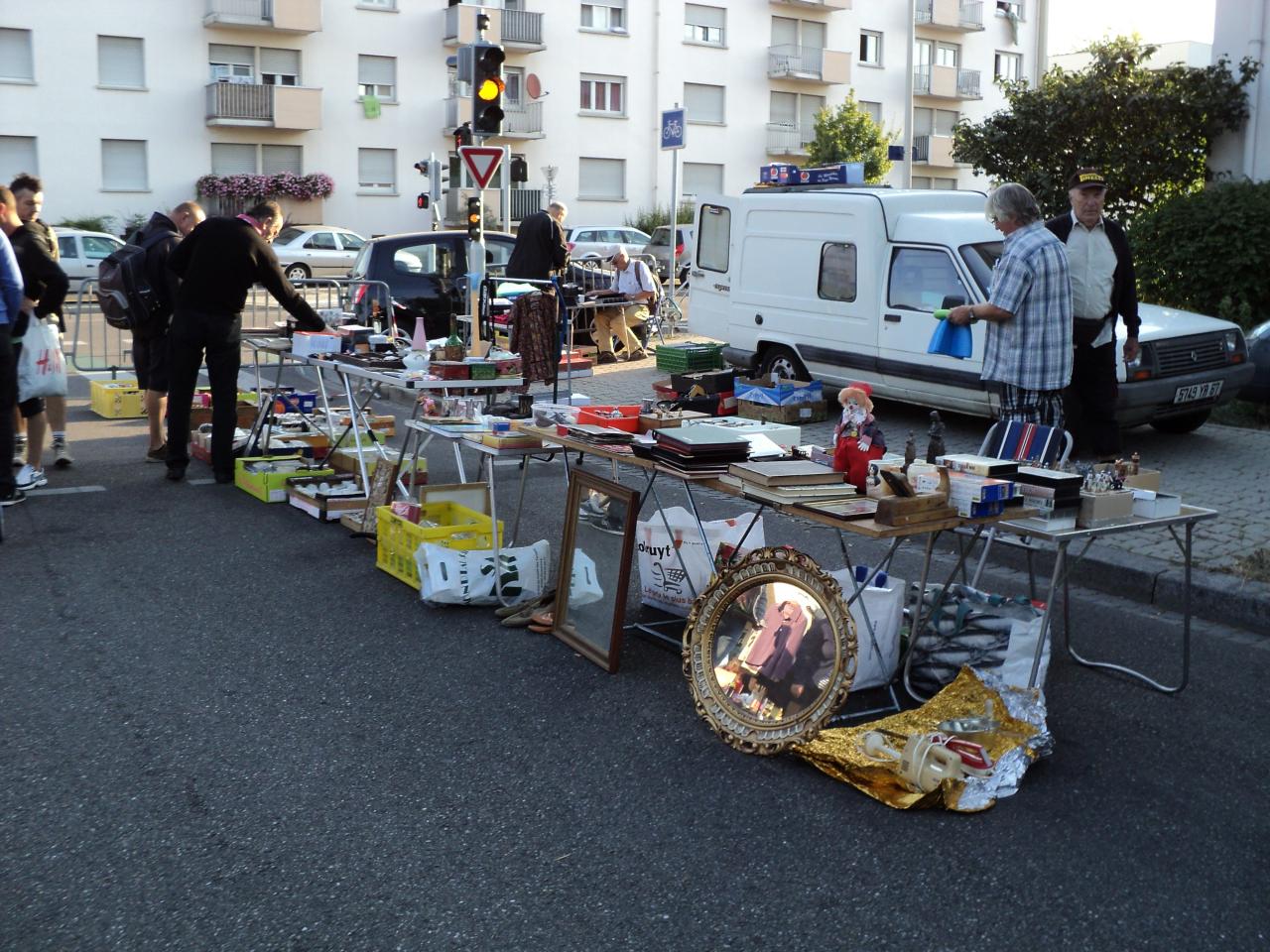 Marché aux puces Rotonde
